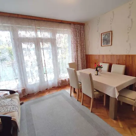 In Revfueloep/balaton 36498 Feriehus *